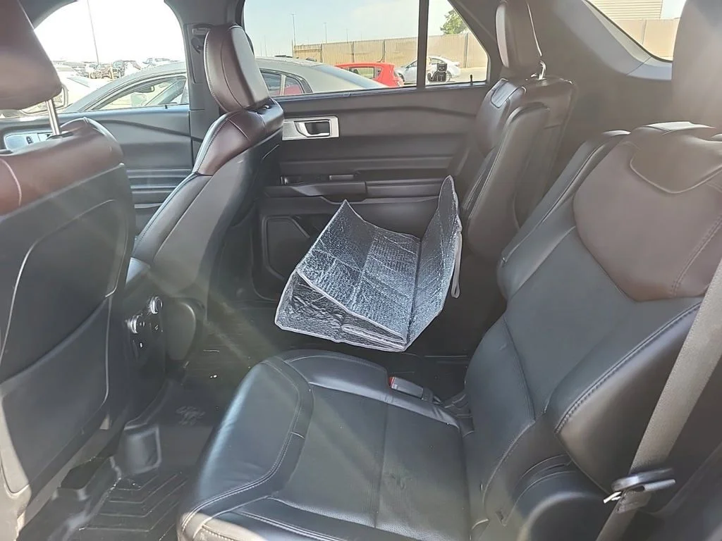 Used 2020 Black Ford Platinum image 8