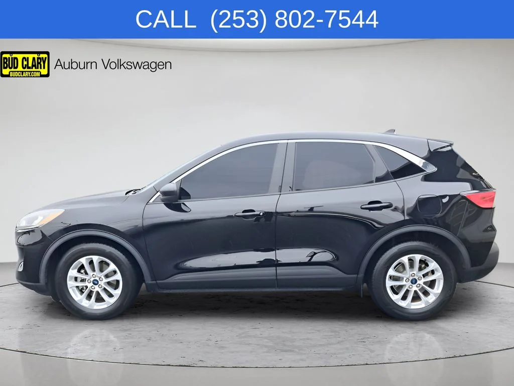 Used 2020 Black Ford SE image 4