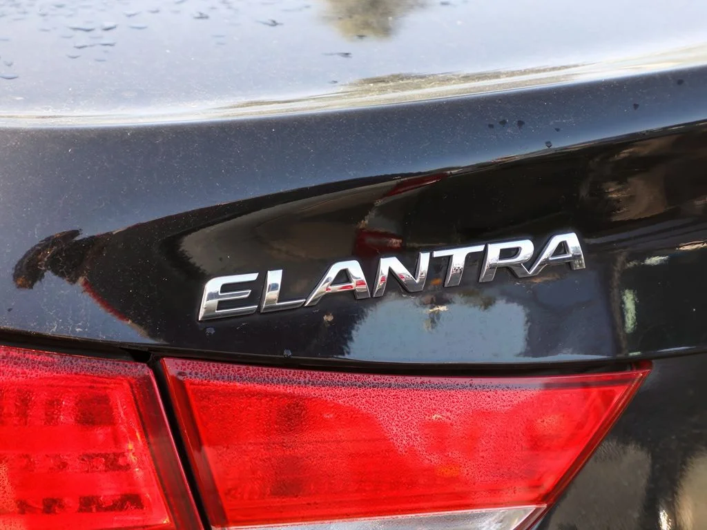 Used 2013 Black Diamond Hyundai GLS image 5