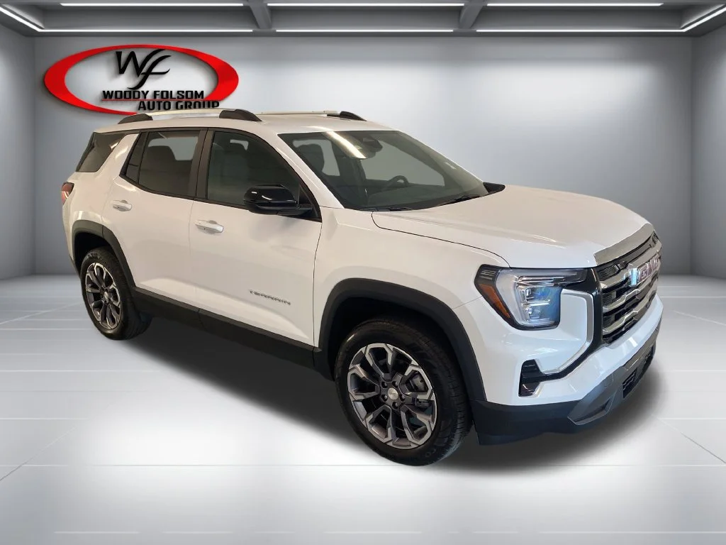 New 2027 Summit White GMC Elevation image 3