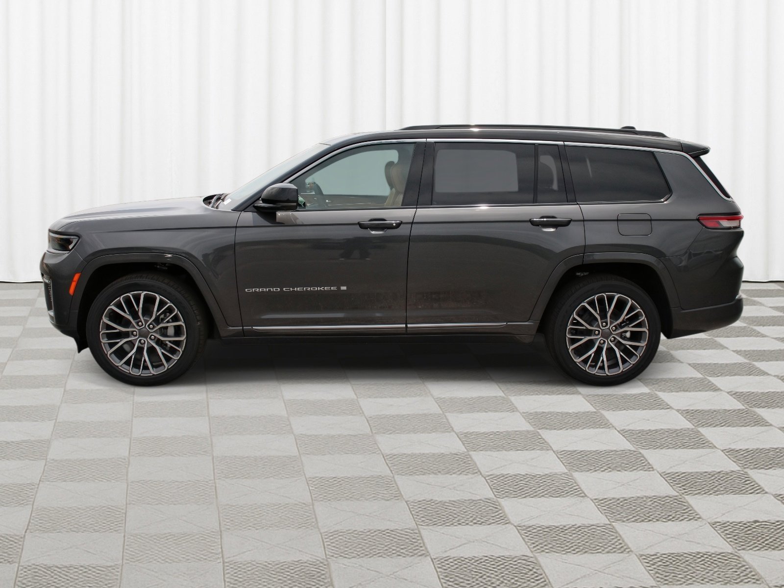 New 2026 Baltic Gray Metallic Clear-Coat Exterior Paint Jeep Summit image 40