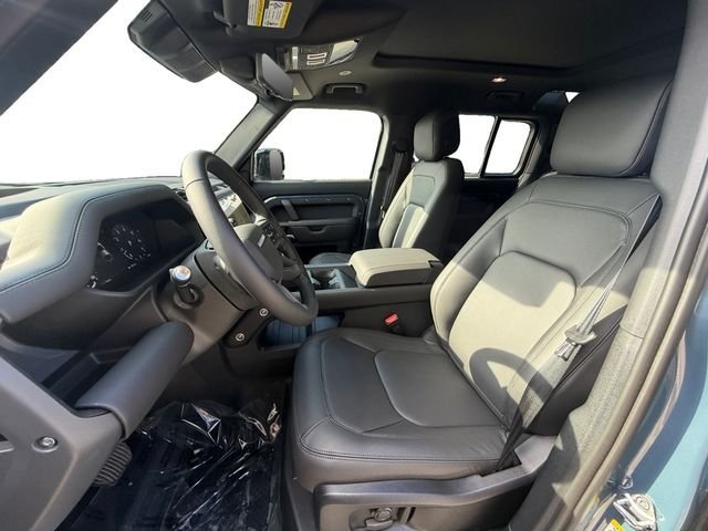 New 2026 Tasman Blue LAND ROVER S image 10