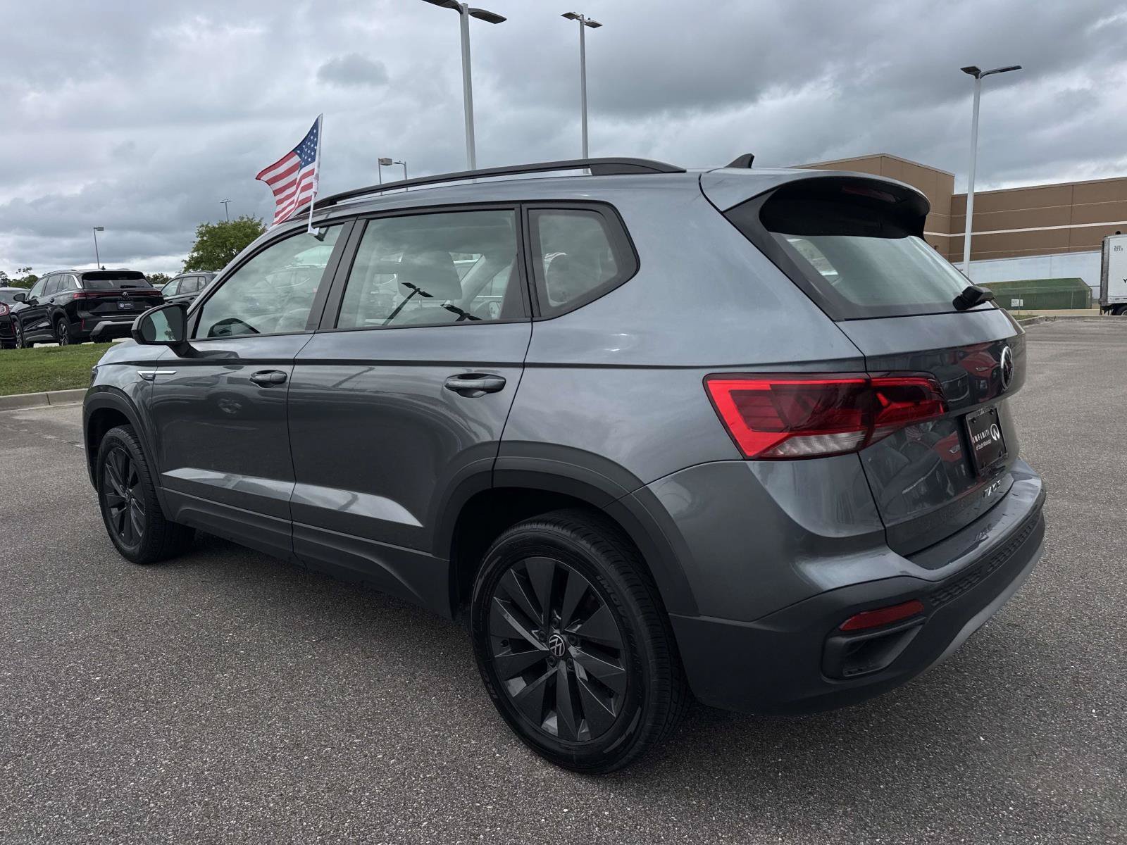2024 Volkswagen Taos SE - Photo 7