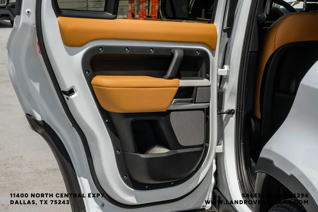 Used 2024 Fuji White Land Rover S image 55