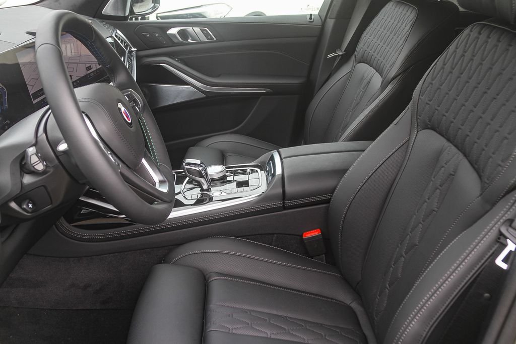 2026 BMW X7 ALPINA XB7 - Photo 14