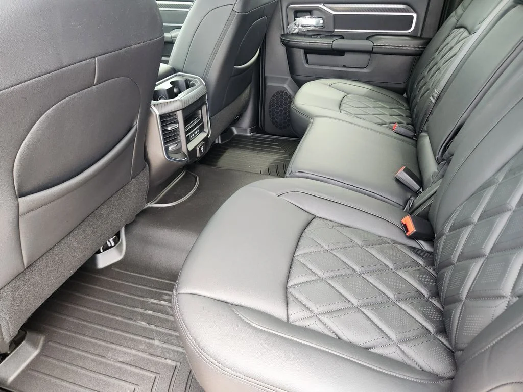 New 2026 Diamond Black Crystal Pearl-Coat Exterior Paint RAM Big Horn Rocky Ridge image 21