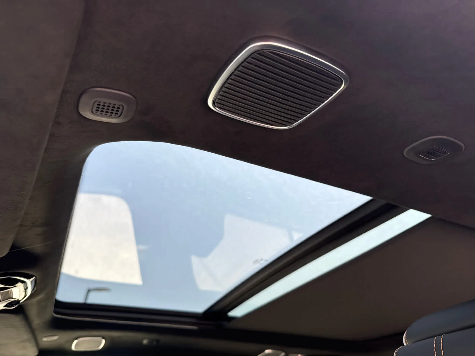 New 2026 Bright White Clearcoat Jeep Summit Reserve image 25