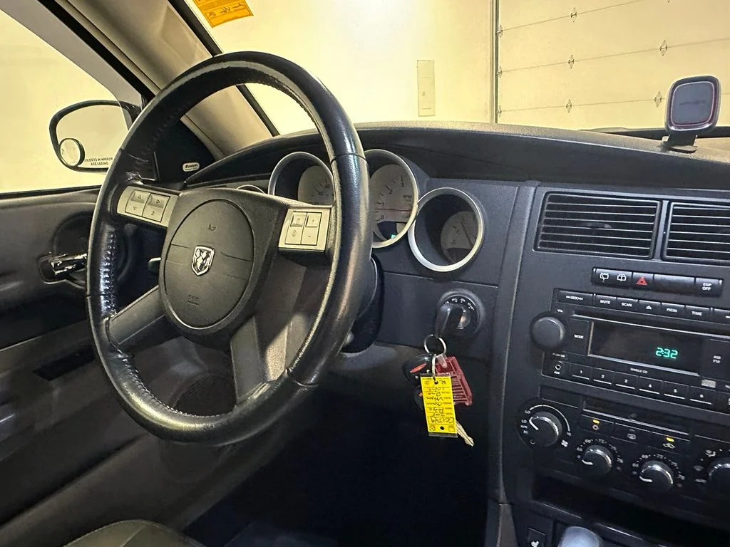 Used 2005 Green Dodge R/T image 78