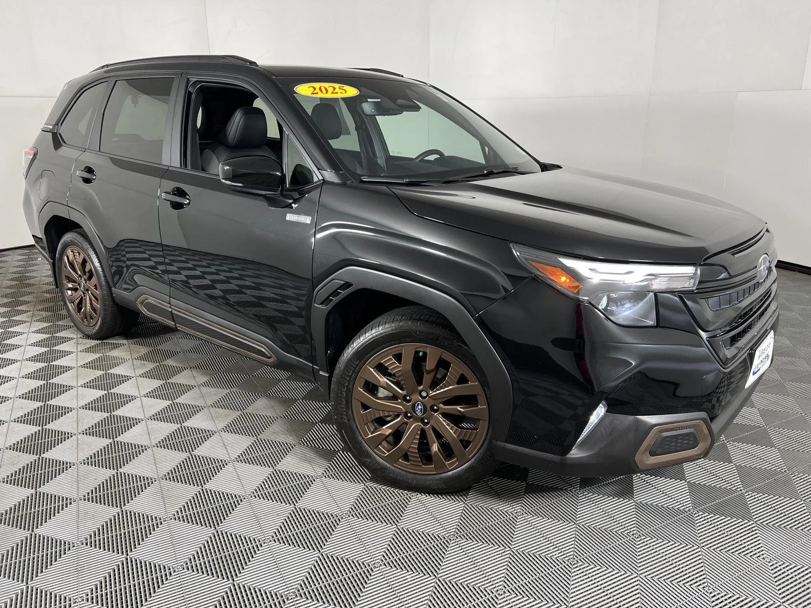 Used 2025 Crystal Black Silica Subaru Sport Hybrid image 17