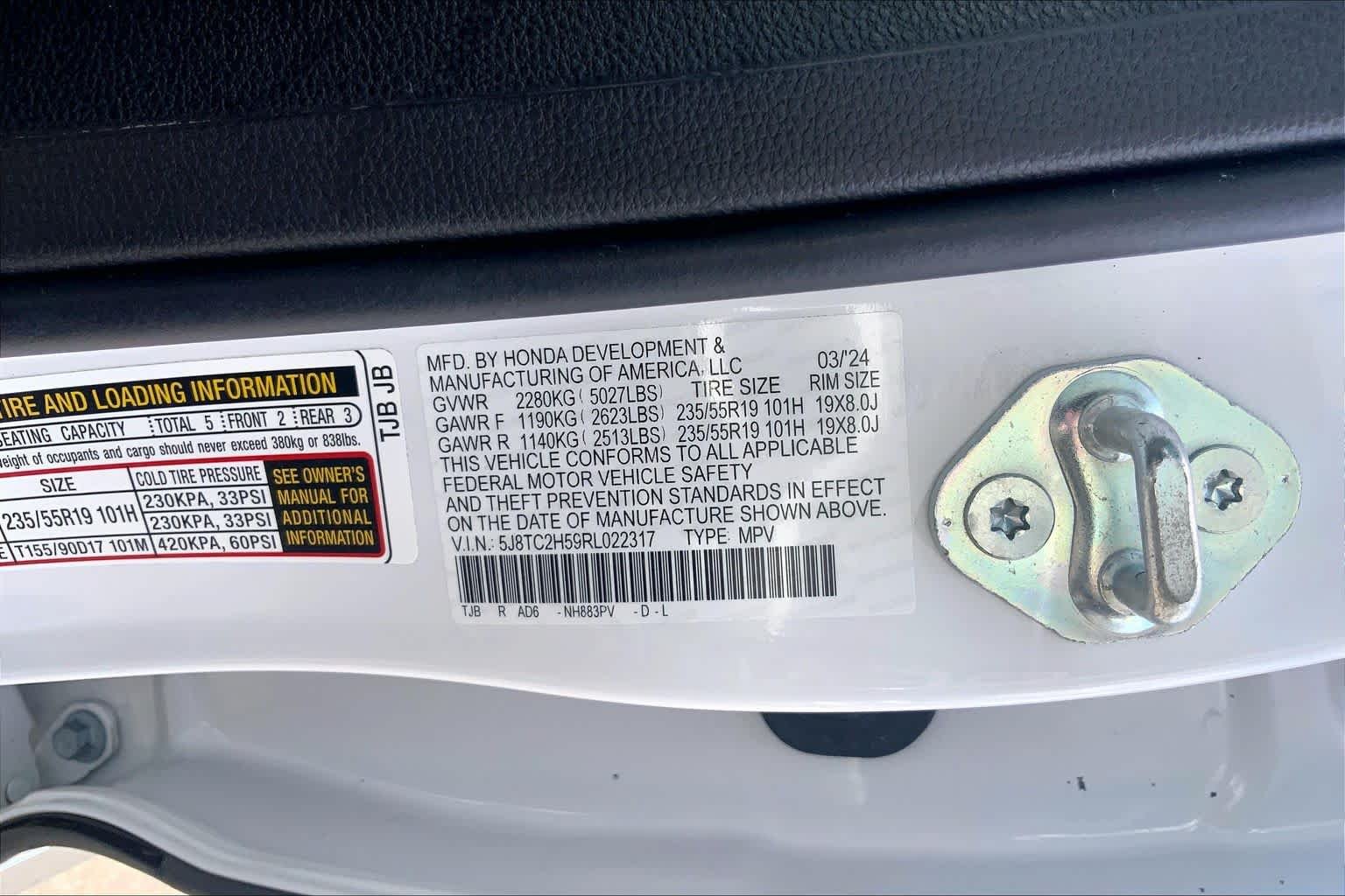 Used 2024 Platinum White Pearl Acura w/Technology Package image 37