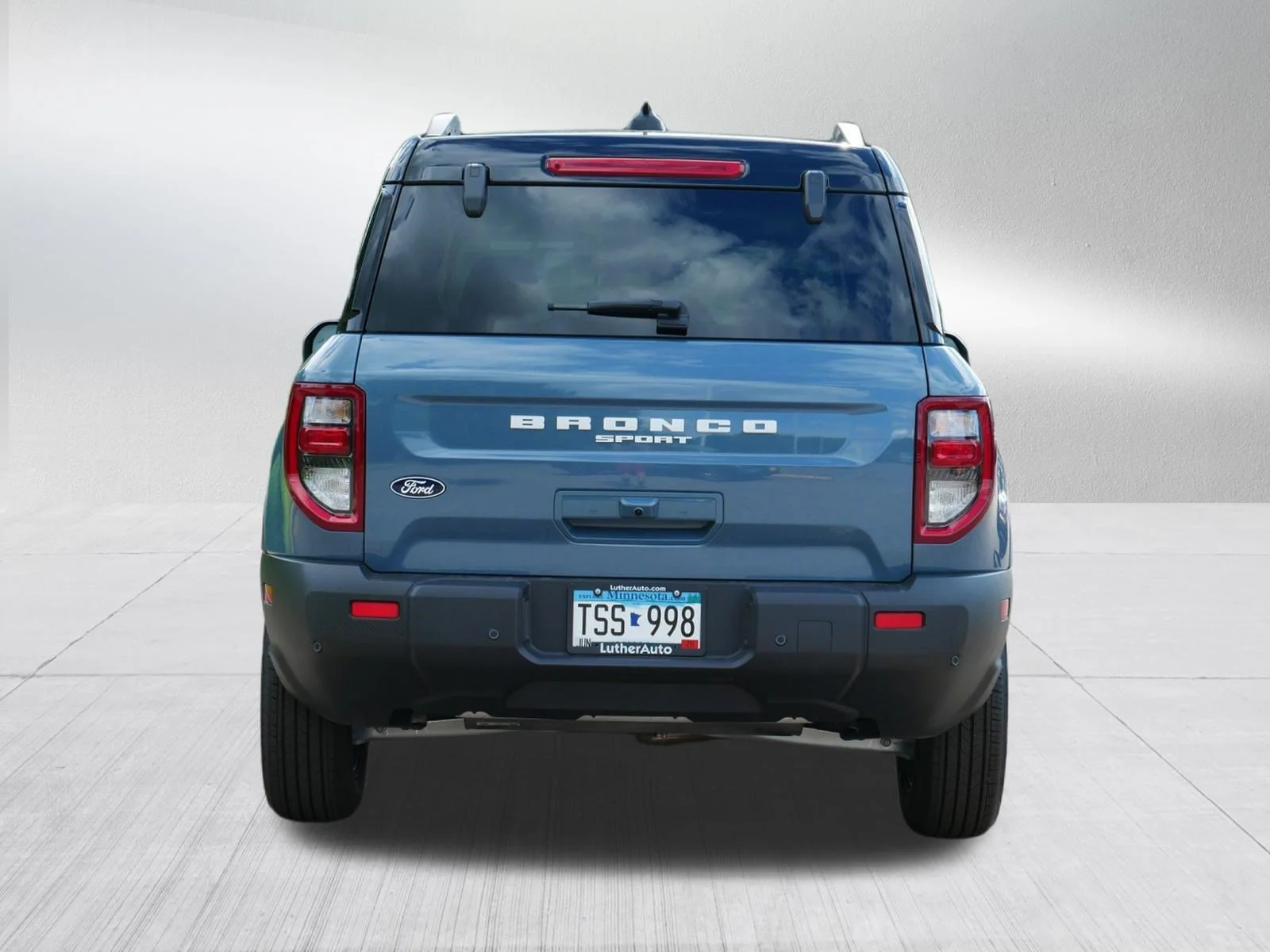New 2026 Azure Gray Metallic Ford Outer Banks image 6