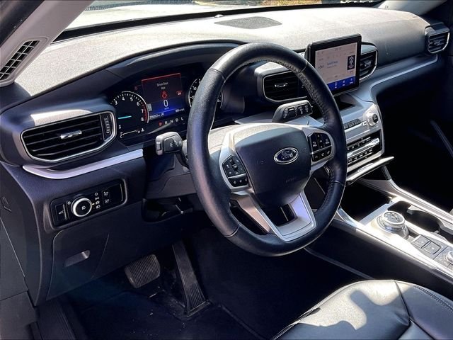 Used 2024 Silver Ford XLT image 14