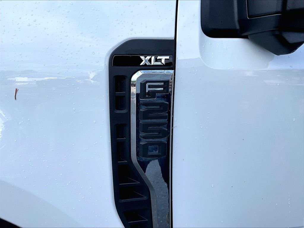 Used 2023 Oxford White Ford XLT image 28