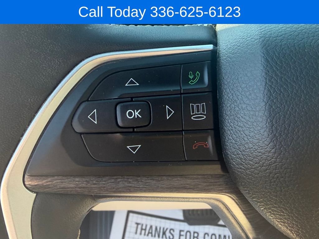 Used 2023 White Jeep Limited image 17