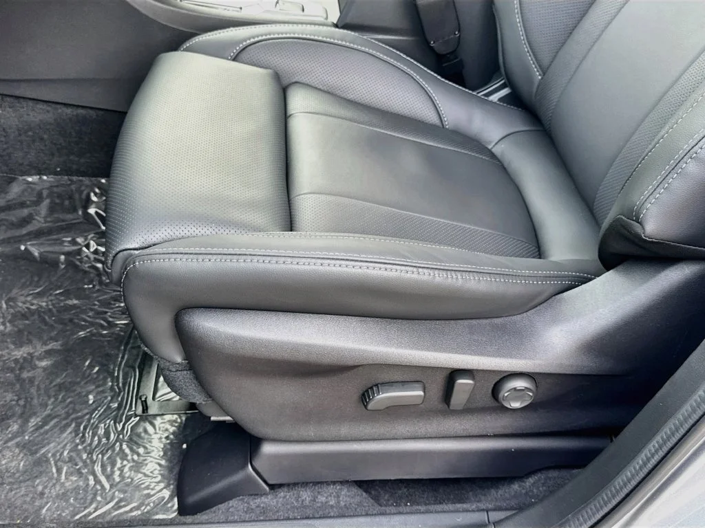 New 2027 Silver Subaru Limited image 23