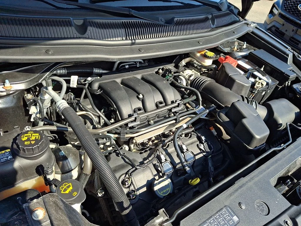 Certified Used 2018 Magnetic Ford Limited image 30