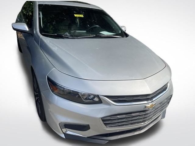 Used 2016 Silver Chevrolet LT image 3