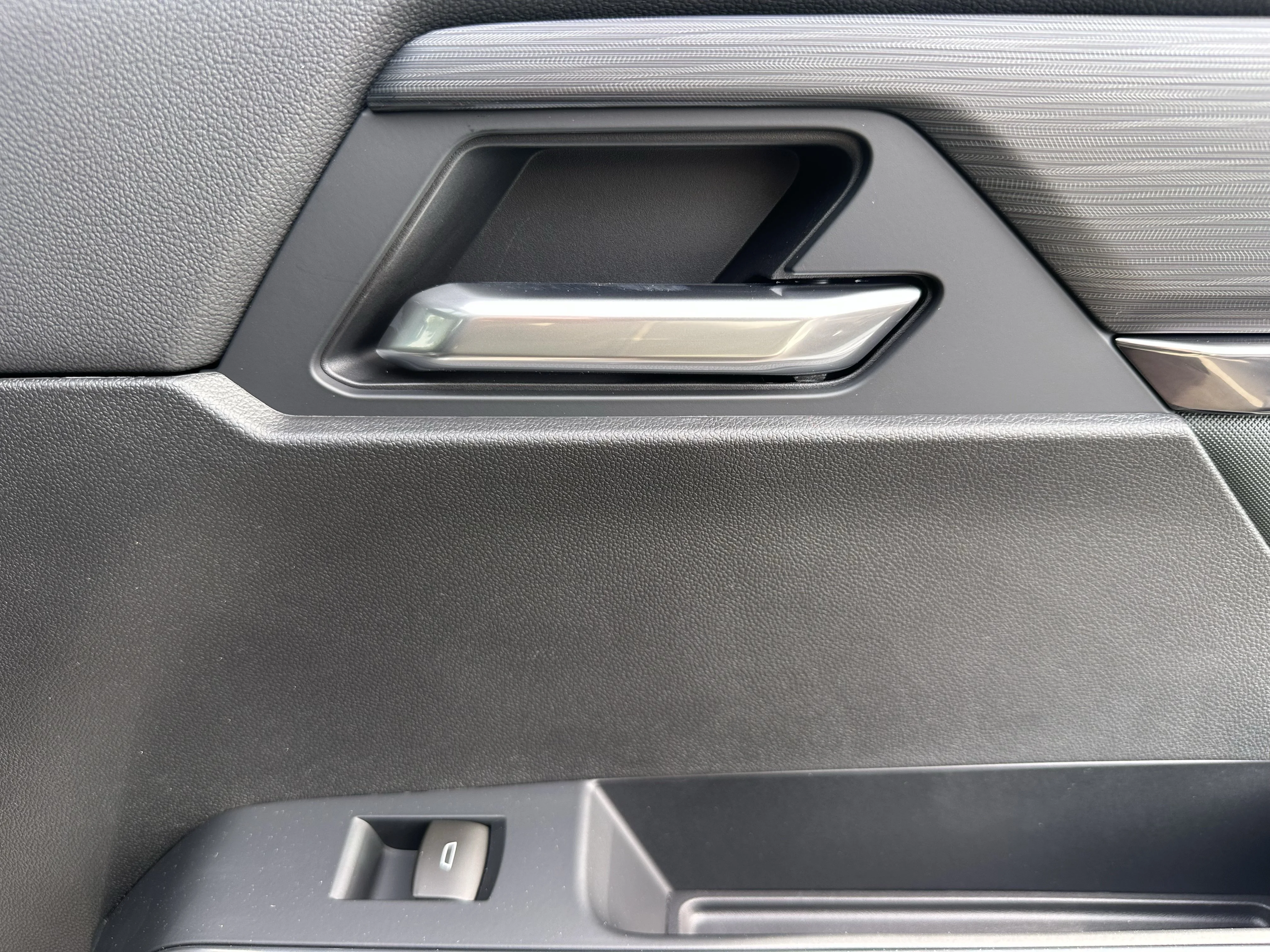New 2026 Sterling Metallic GMC AT4 image 21