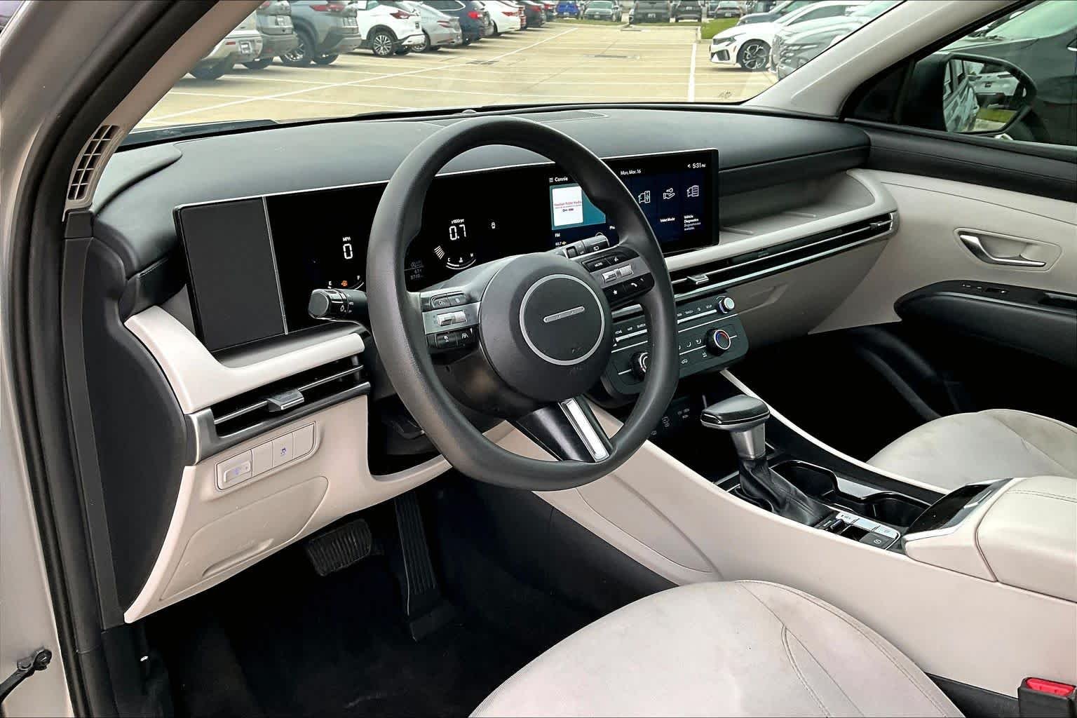 Used 2025 Shimmering Silver Hyundai SE image 16