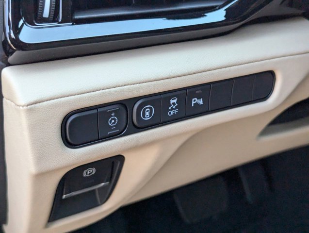 New 2026 Platinum White Pearl Acura w/Technology Package image 16