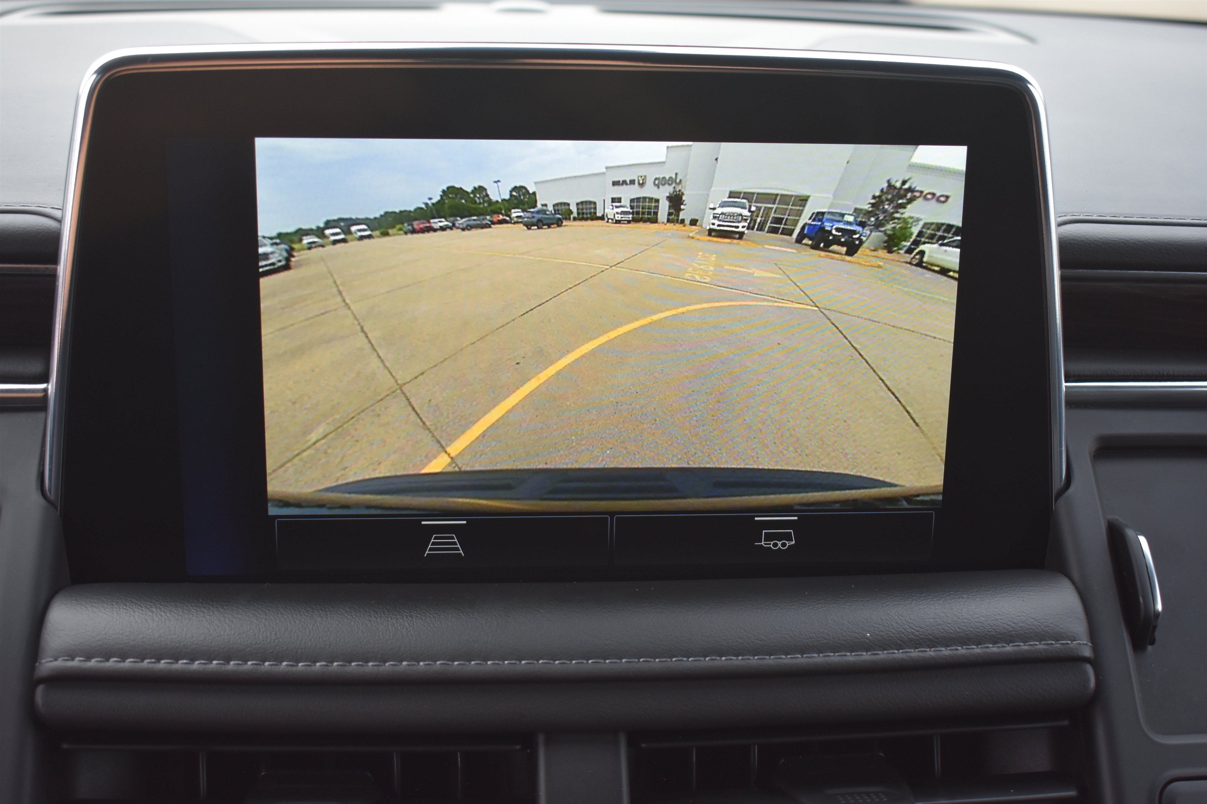 Used 2022 Dark Ash Metallic Chevrolet Z71 image 24