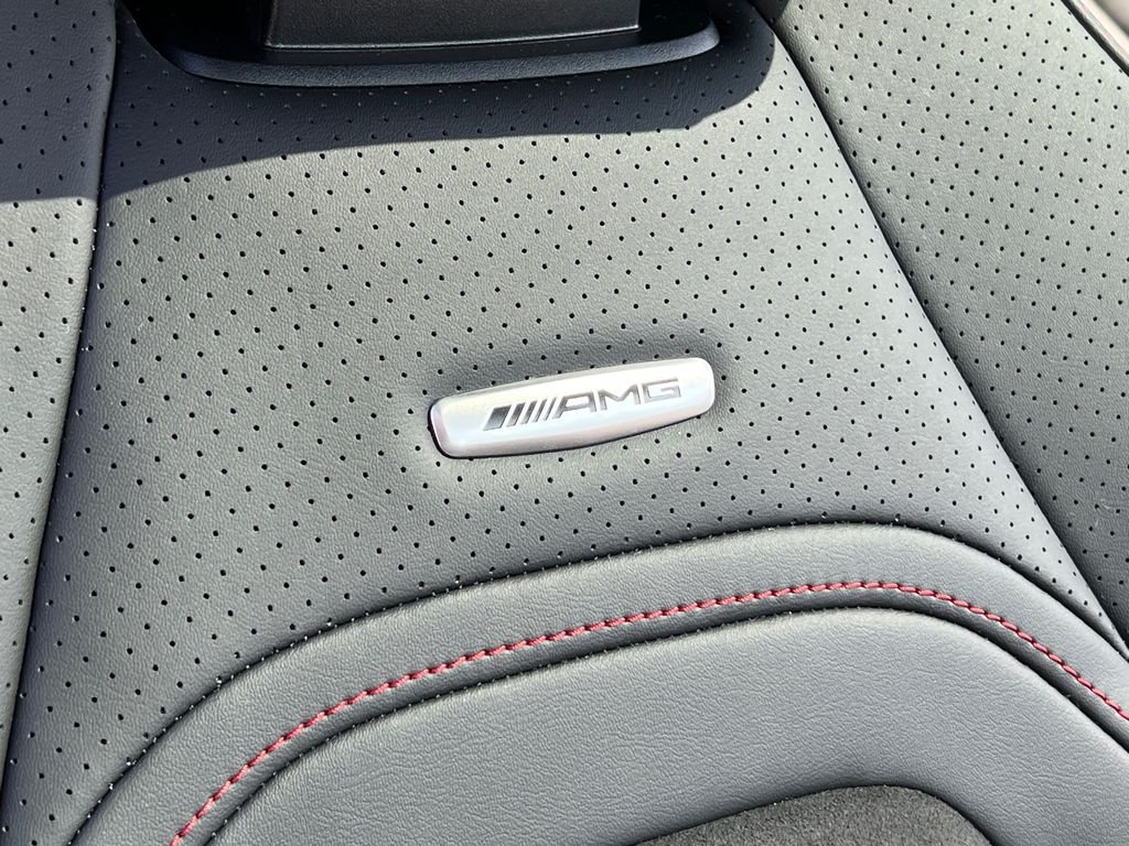 New 2026 MANUFAKTUR Moonlight White Metallic Mercedes-Benz AMG® CLE 53 4MATIC+ Coupe image 25