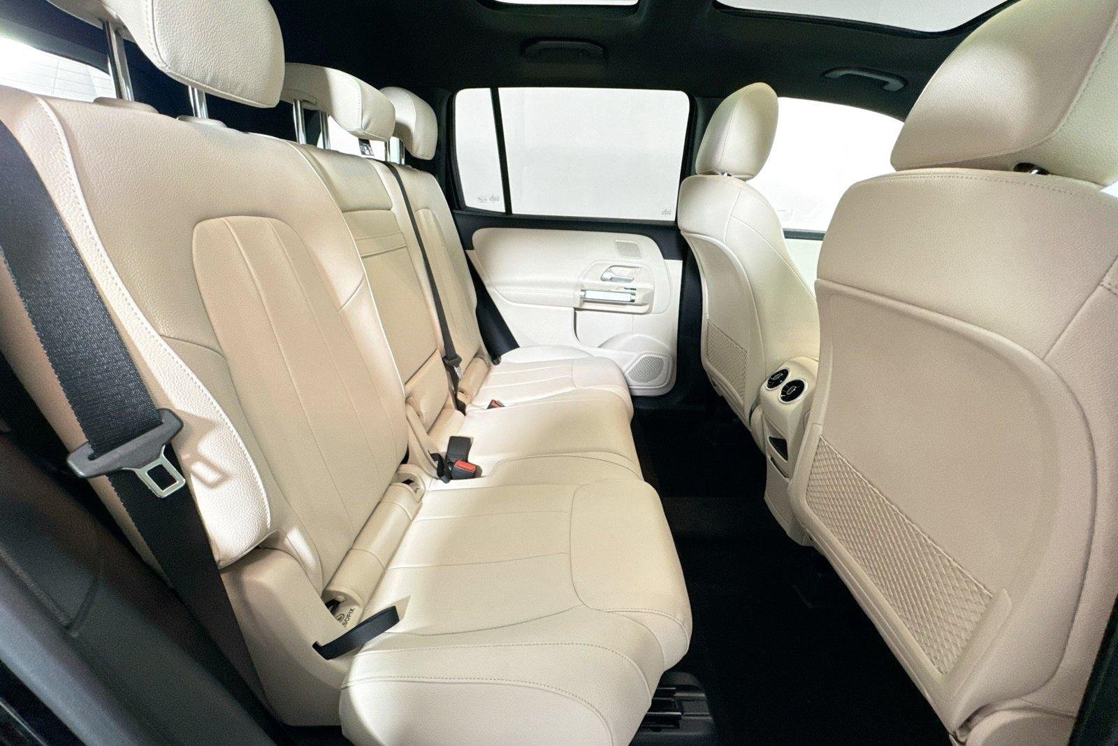 New 2026 Night Black Mercedes-Benz GLB 250 image 25