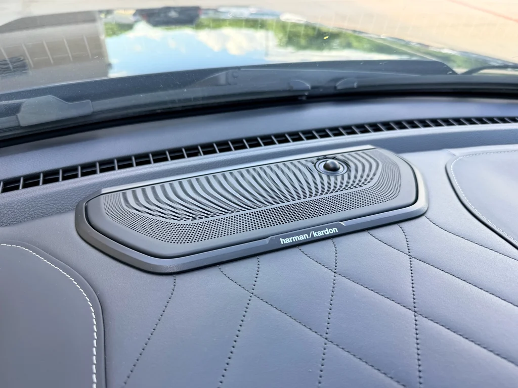 Used 2026 Diamond Black Crystal Pearlcoat Ram Limited image 18
