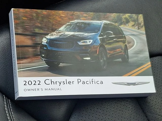 Used 2022 Gray Chrysler Touring L image 26