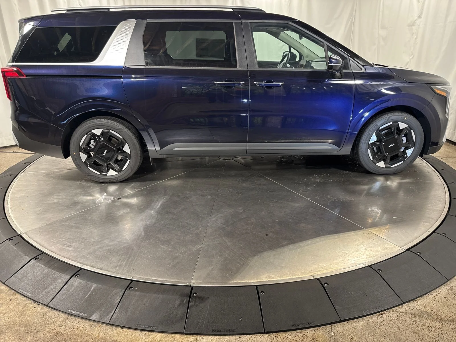 New 2026 Blue Kia EX image 9
