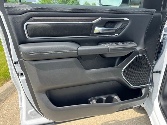 New 2026 Bright White Clear-Coat Exterior Paint RAM Laramie image 7