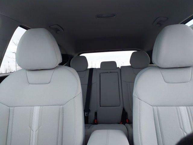New 2026 White Pearl Hyundai SEL image 25