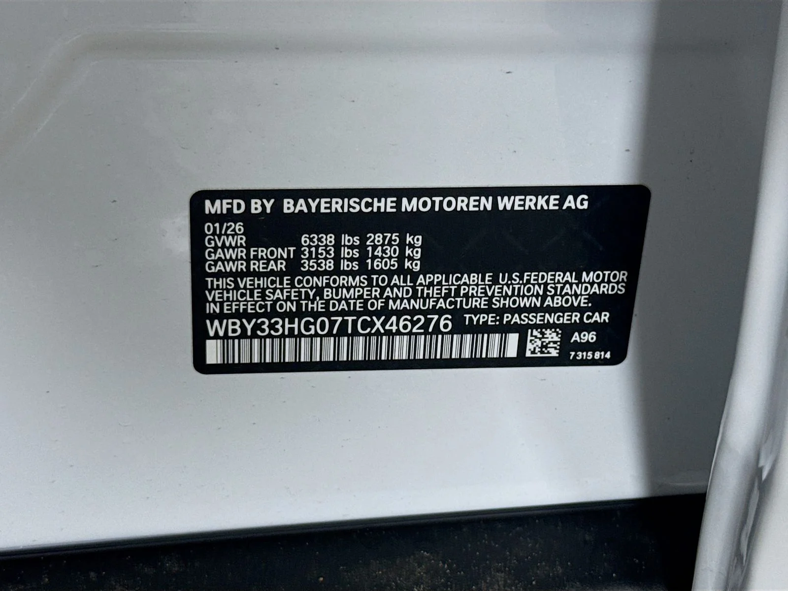 New 2026 Mineral White Metallic BMW xDrive40 image 34
