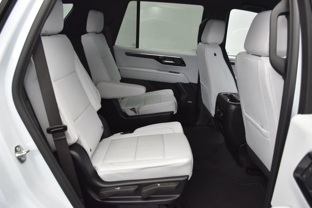 New 2026 Polar White Tricoat Chevrolet Premier image 39