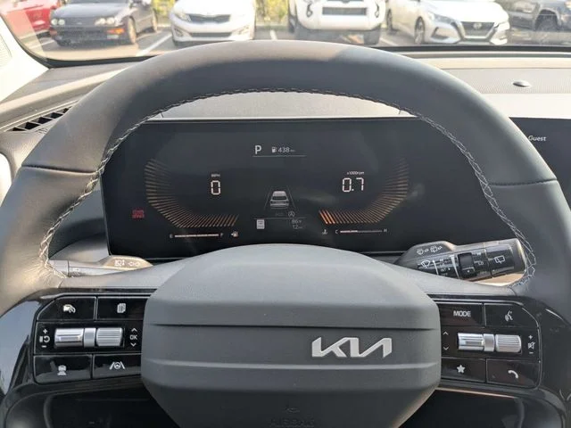 New 2026 Glacial White Pearl Kia S image 28
