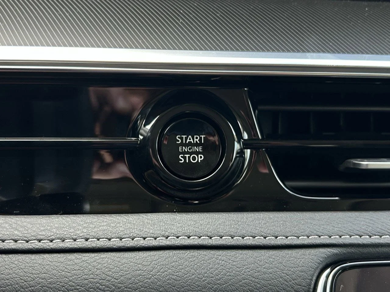 2026 INFINITI QX80 Luxe - Photo 17