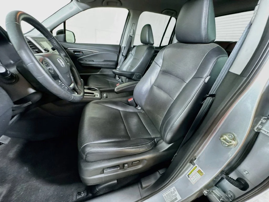 Used 2017 Gray Honda RTL image 24
