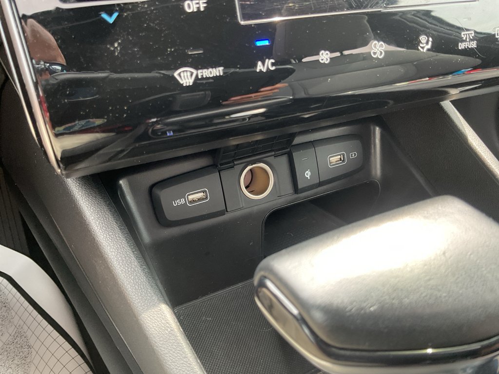 Used 2022 Blue Stone Hyundai SEL Premium image 30