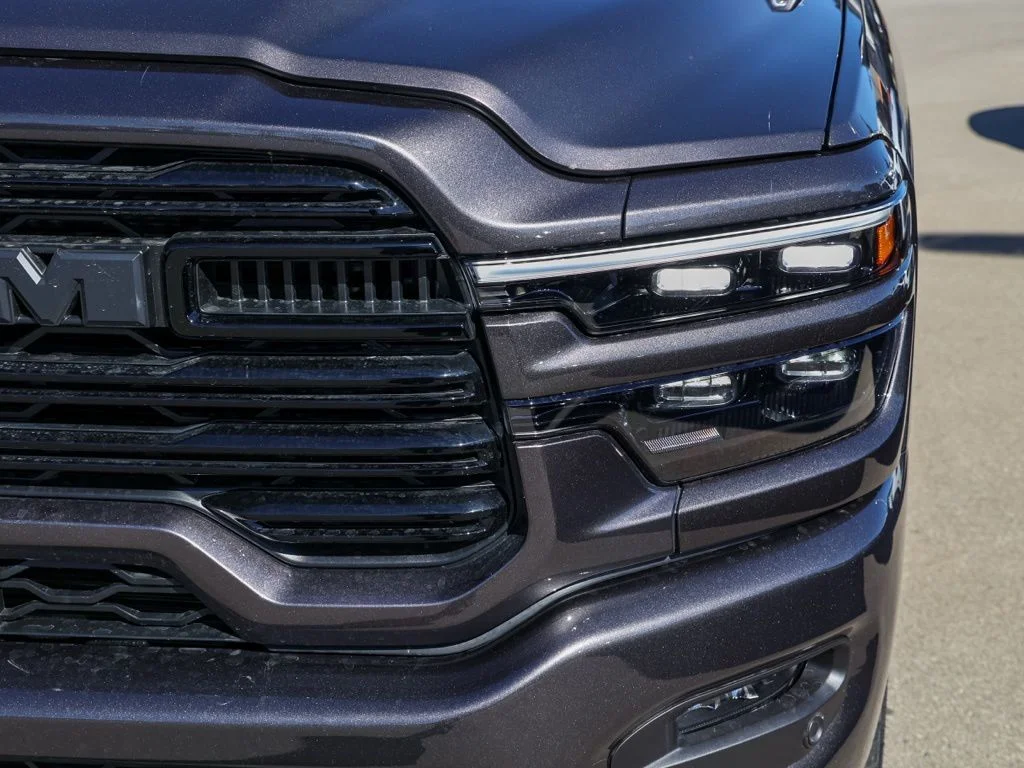 New 2026 Granite Crystal Metallic Clear-Coat Exterior Paint RAM Laramie Night Edition image 10