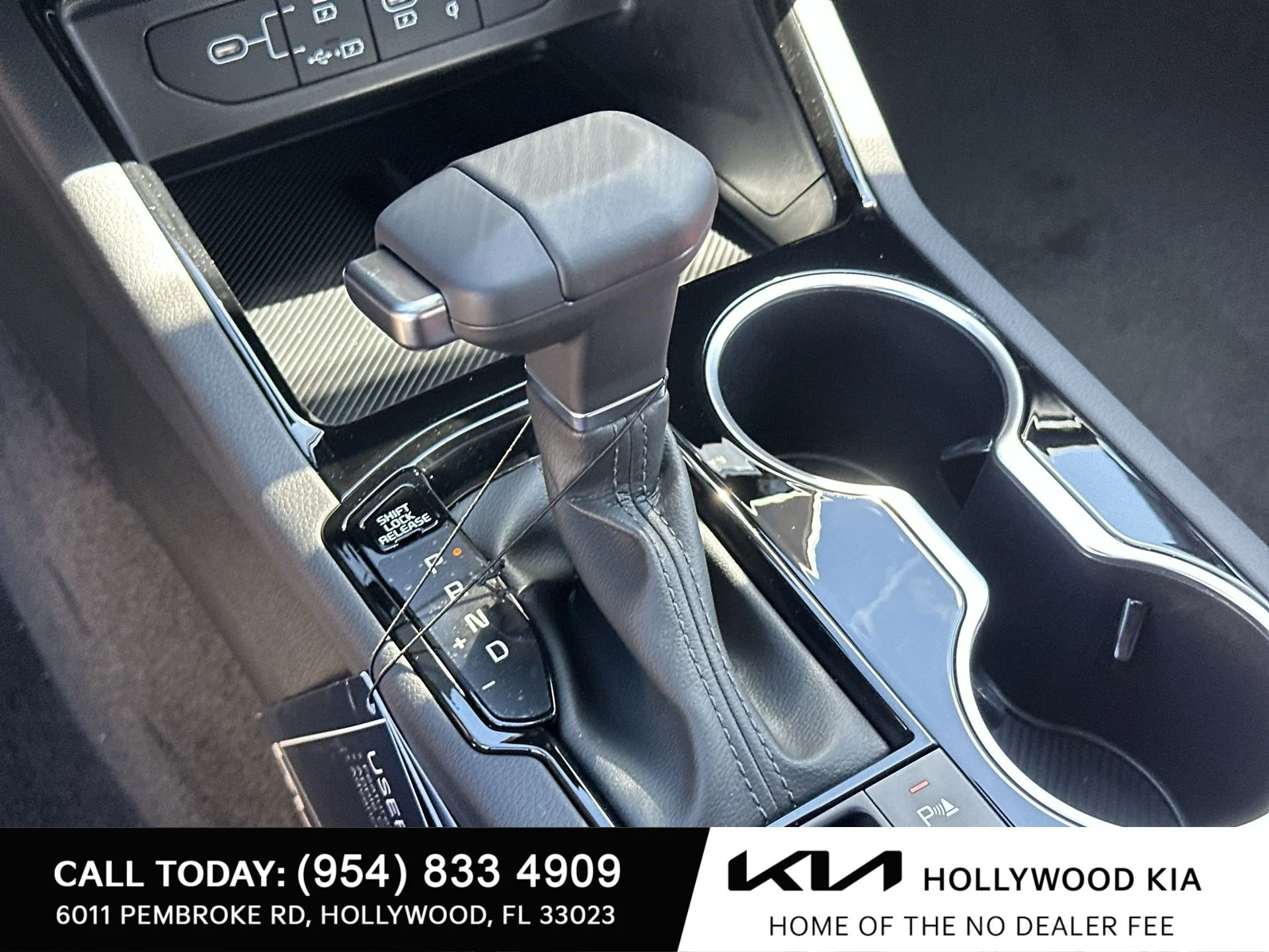 New 2026 Aurora Black Pearl Kia GT-Line FWD image 25