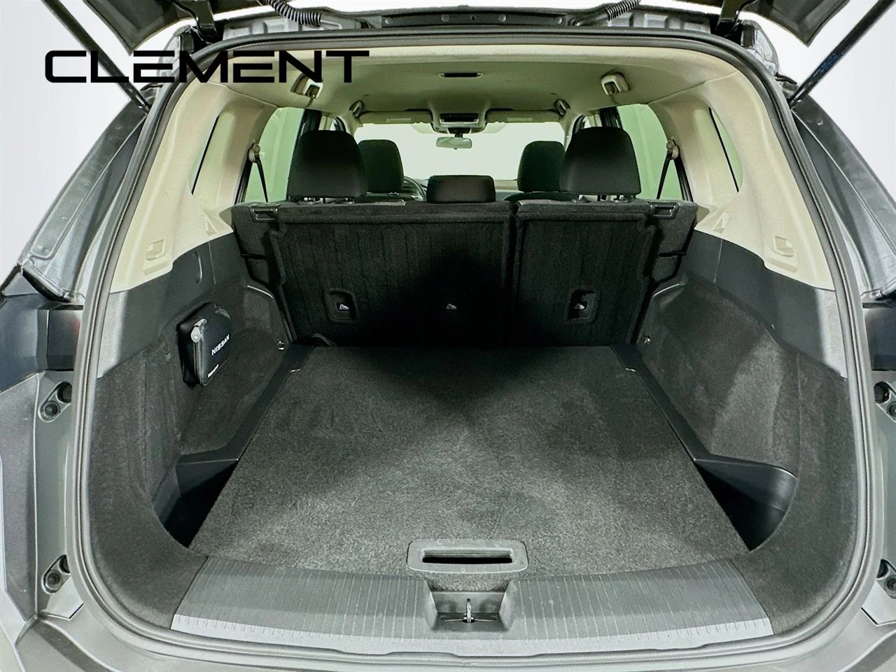 Certified Used 2023 Gun Metallic Nissan SV image 11