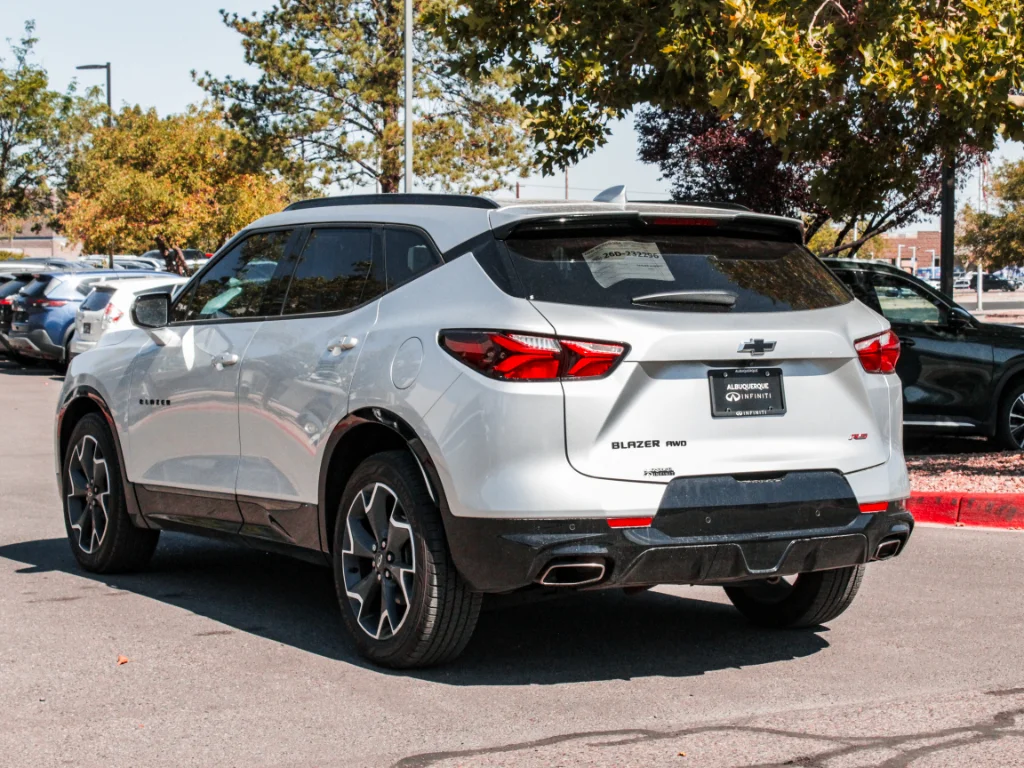 Used 2021 Silver Ice Metallic Chevrolet RS image 7