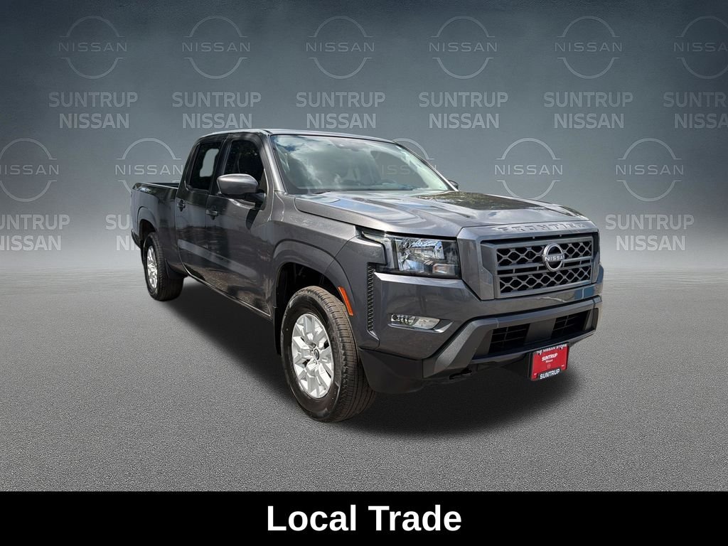Used 2023 Gray Nissan SV image 9