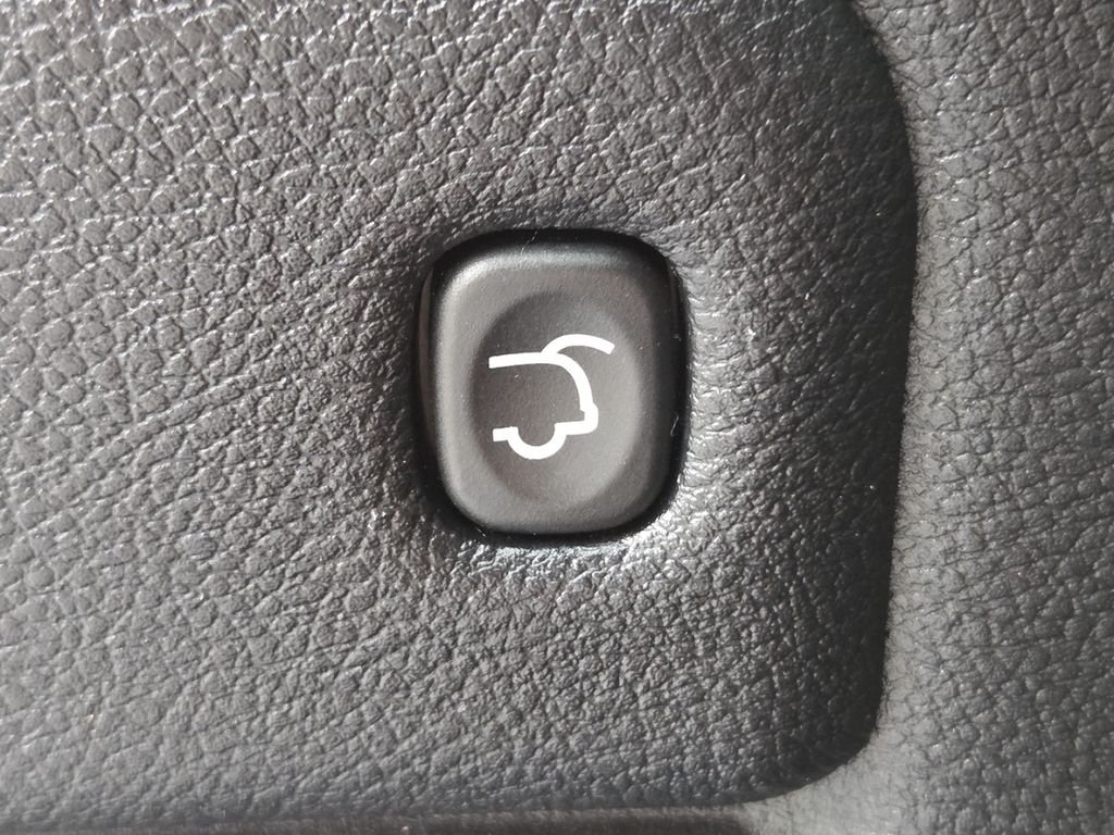 Used 2019 White Dodge GT Plus image 27