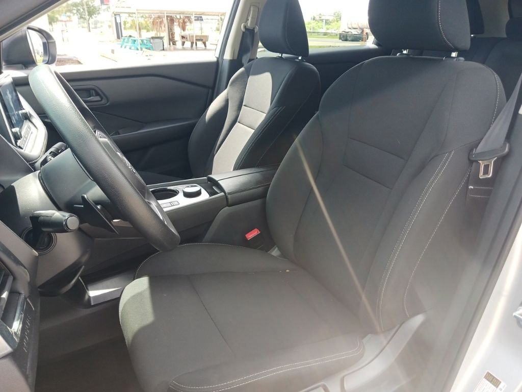 Used 2024 Silver Nissan S image 10