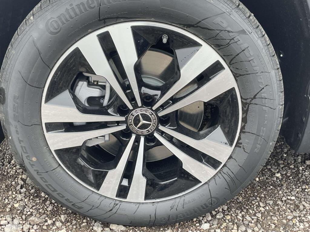 New 2026 Polar White Mercedes-Benz GLA 250 image 14