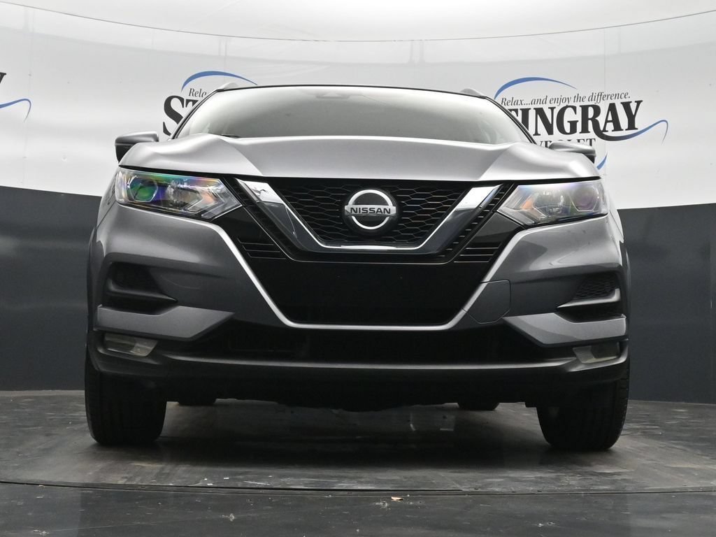 Used 2022 Gray Nissan SV FWD Xtronic CVT image 27