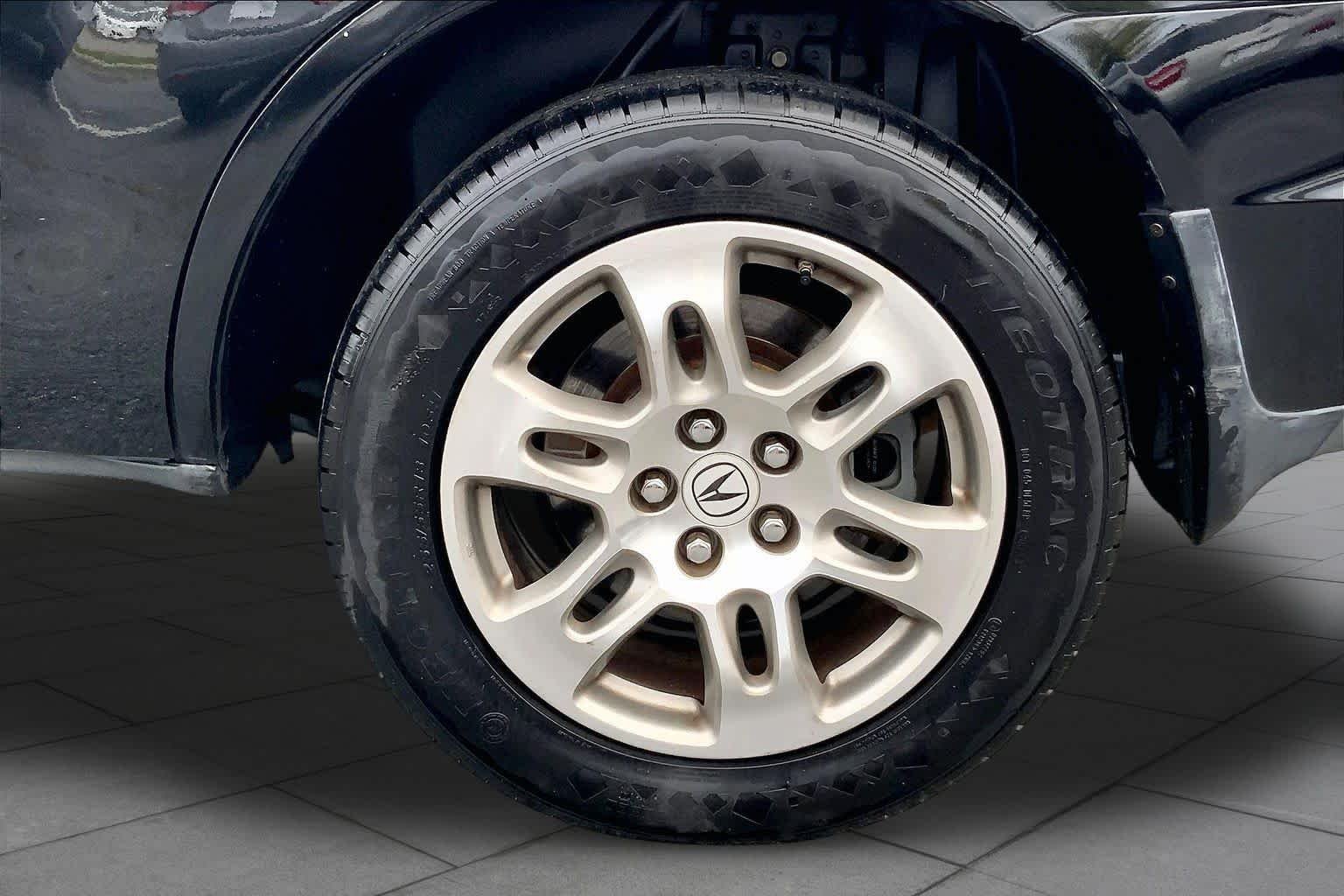 Used 2009 Formal Black Acura  image 9