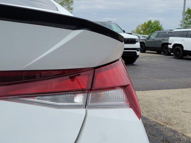 New 2025 Serenity White Hyundai SEL Sport image 7