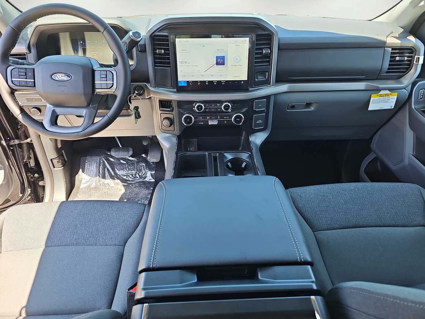 2025 Ford F-150 XLT - Photo 10